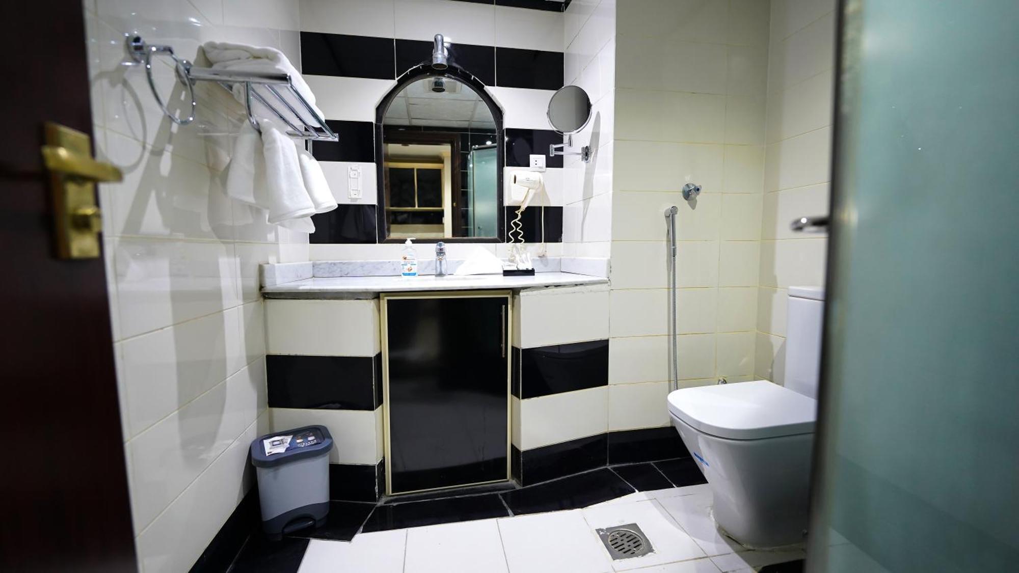 Al Kiram Hotel Al Azizia Mecca 外观 照片